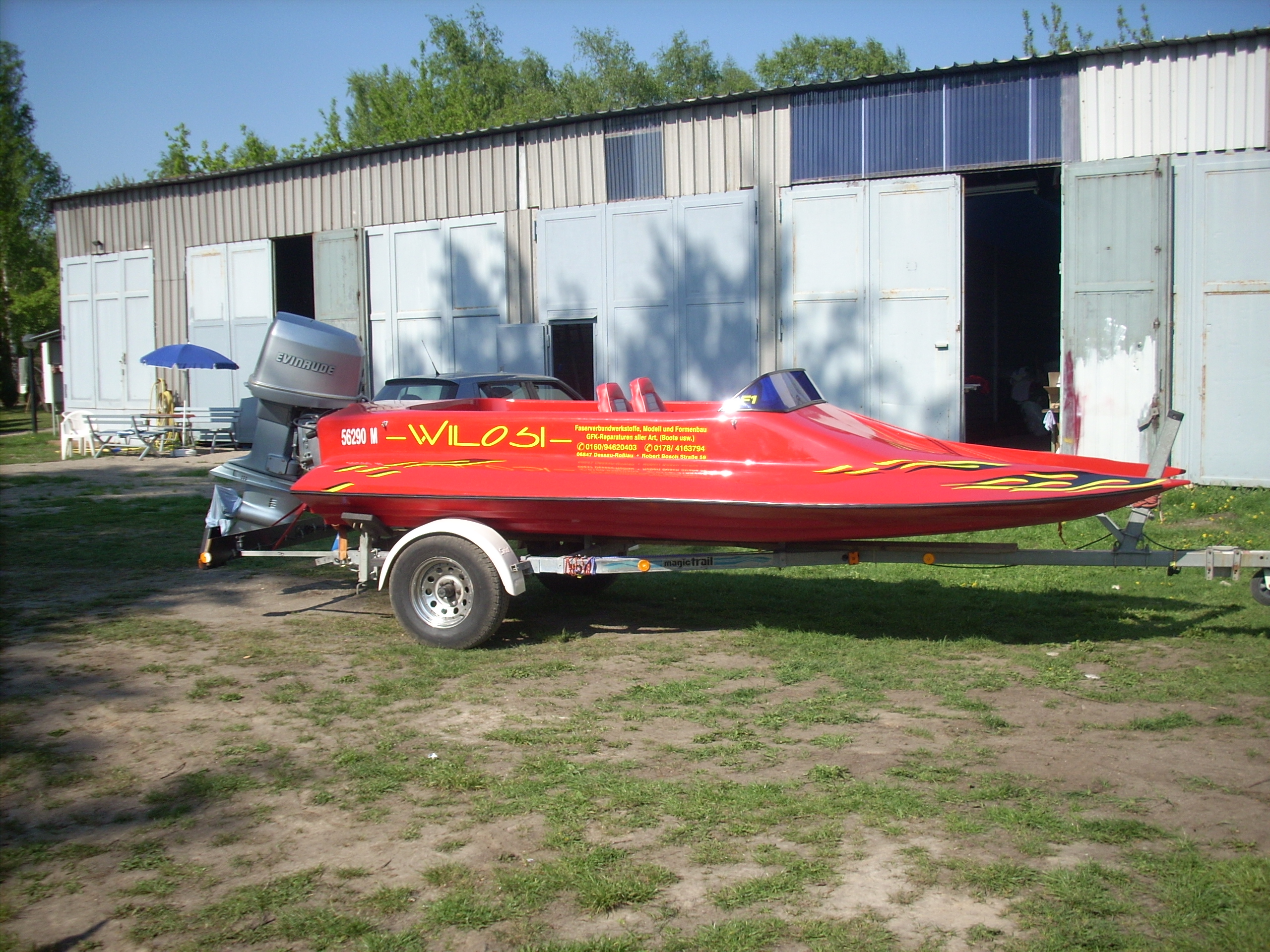 Rennboot